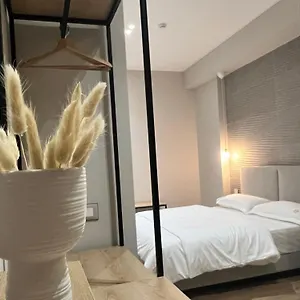 Hotel Enzo & Blloku, Tirana